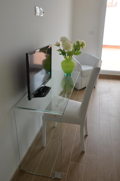 Hotel Residence Thalassa Reggio Calabria Habitación foto